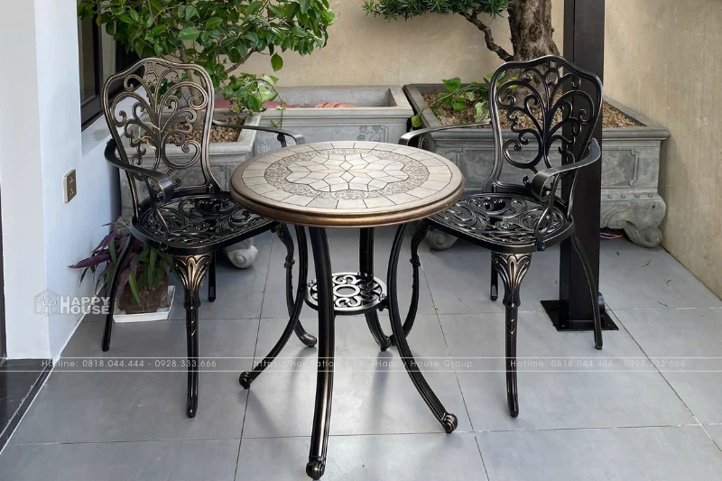 B&agrave;n Ghế Nh&ocirc;m Đ&uacute;c Mặt Đ&aacute; - Giải Ph&aacute;p Ngoại Thất Đẳng Cấp Đến Từ Nội Thất Logic