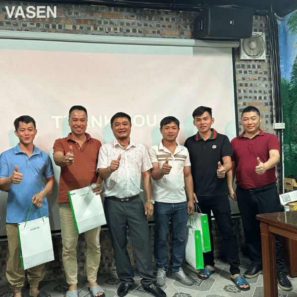 H&igrave;nh ảnh giao lưu thợ điện nước v&agrave; test &aacute;p